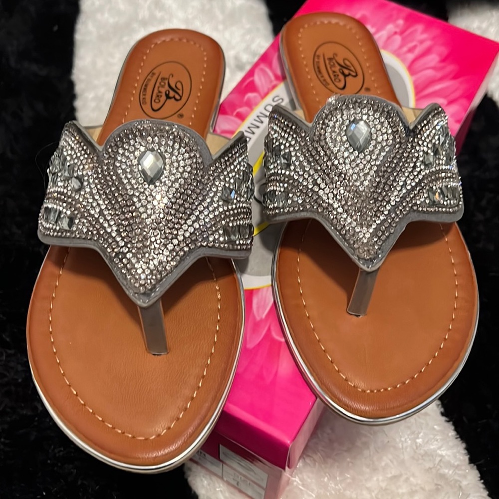 NWB Size 7 Bolaro Rhinestone Gem Sandals